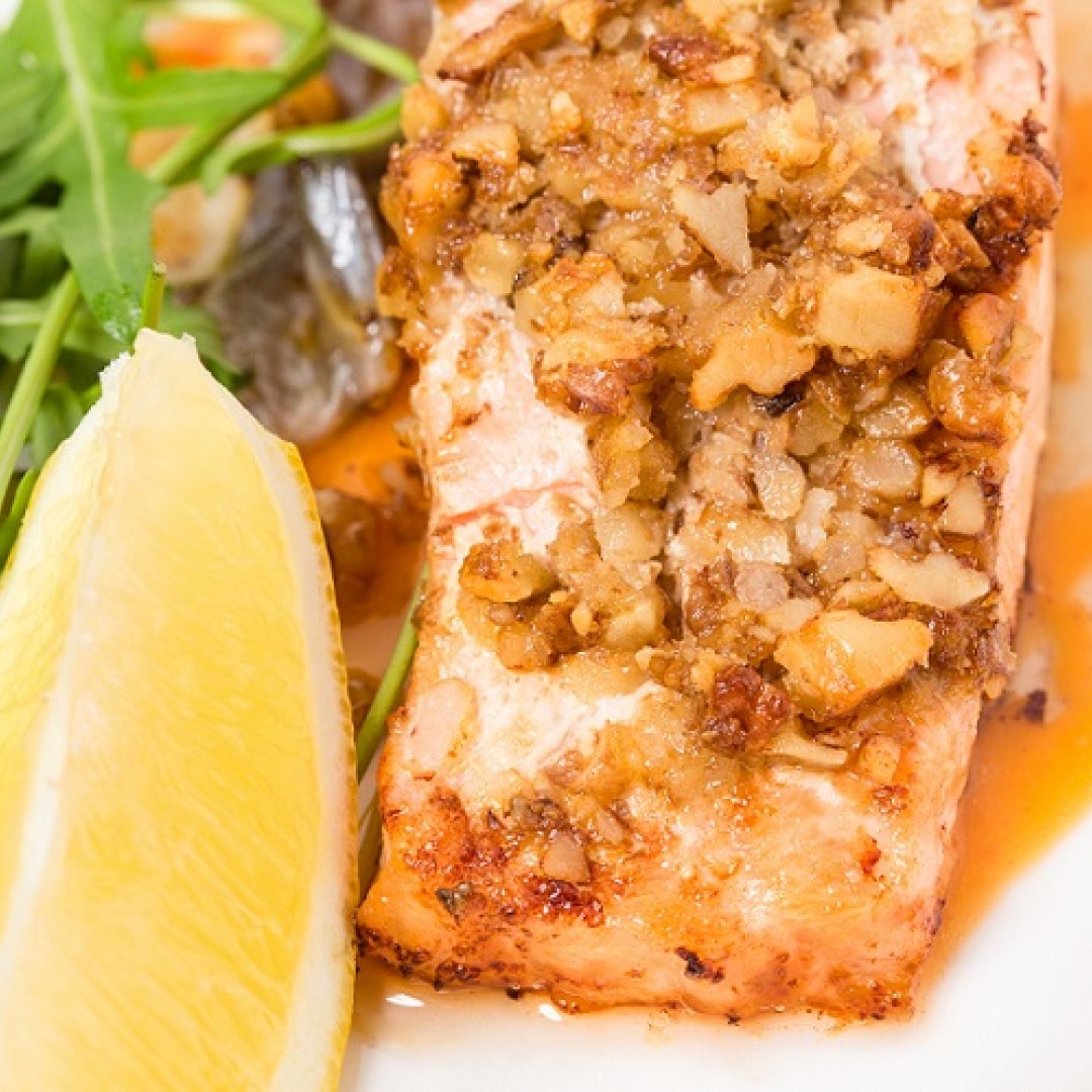 Salmon With Walnuts